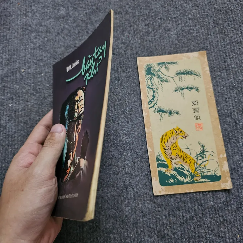 Bàn tay khỉ 734663