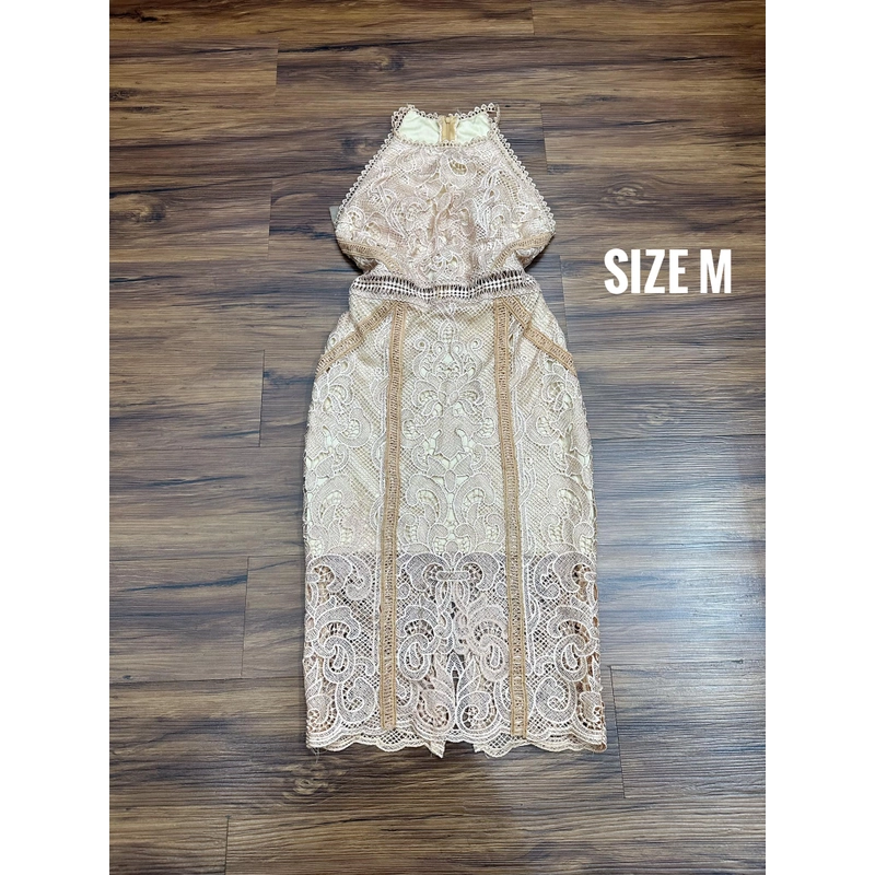 Đầm body yếm ren size M 364206