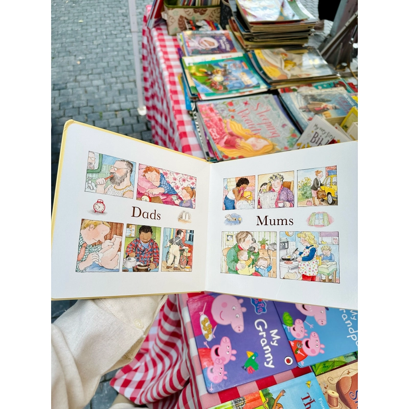 📚✨ The Baby’s Catalogue – Cuốn sách tuyệt vời cho bé yêu của bạn! ✨📚 510008