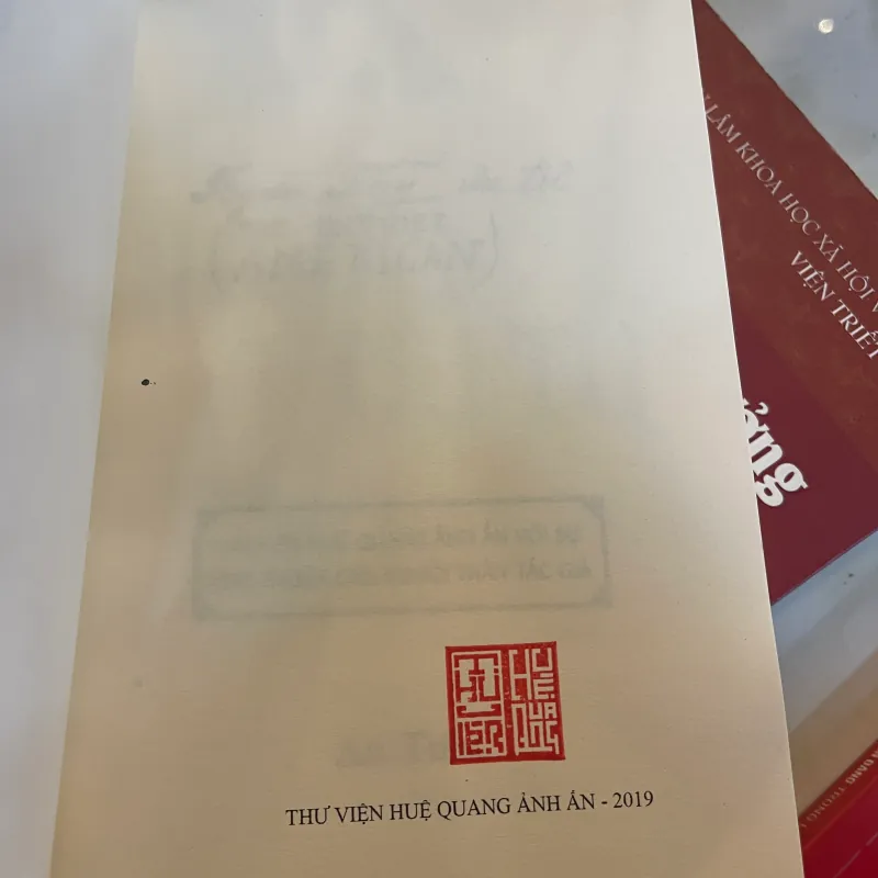 NGƯỜI MỸ ƯU TƯ  - HỒ HỮU TƯỜNG  1027445