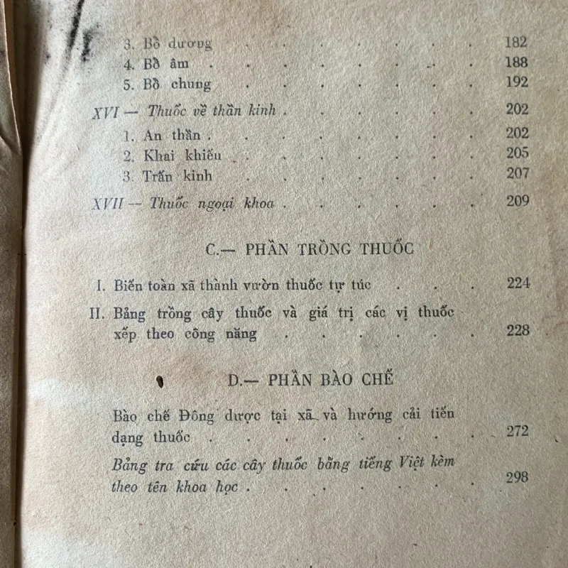 Thuốc nam và châm cứu, Viện Đông Y, in năm 1976 929996