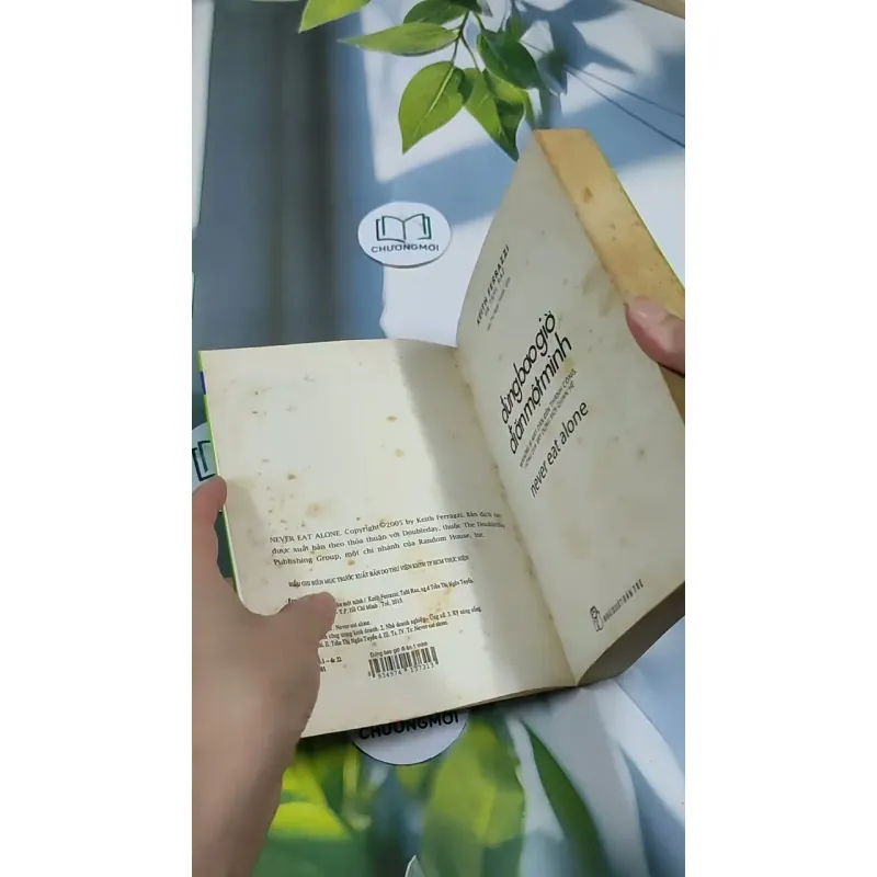 Đừng Bao Giờ Đi Ăn Một Mình 705698