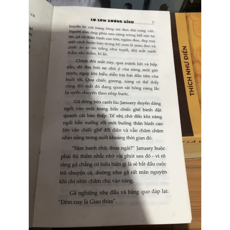 Tiểu thuyết Lọ Lem bướng bỉnh 990568