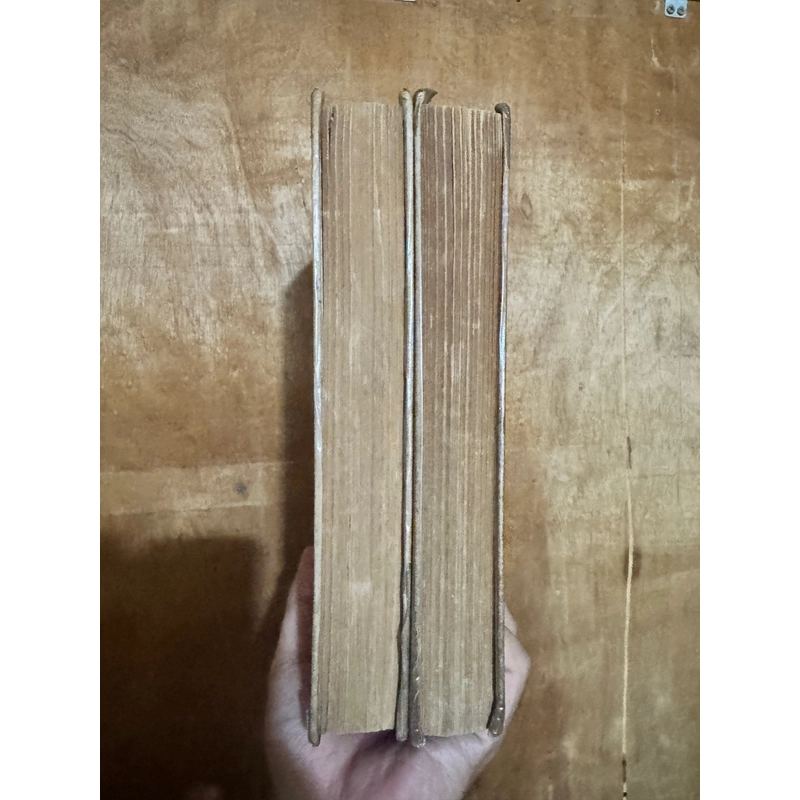 2 quyển từ điển Nga Việt - bìa cứng 521677