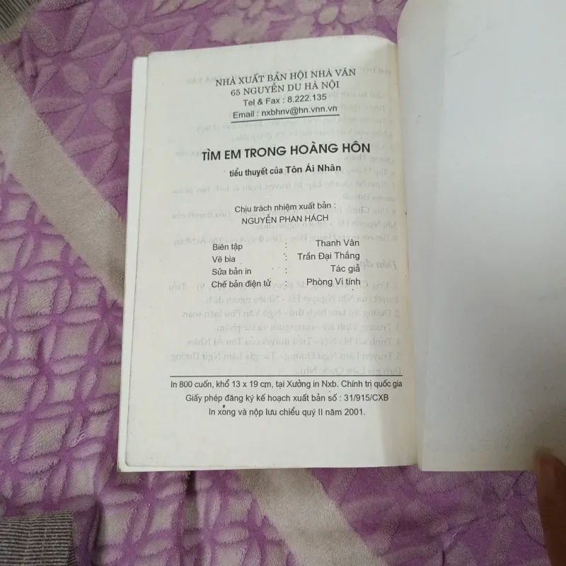 Tìm Em Trong Hoàng Hôn- Tôn Ái Nhân 780320