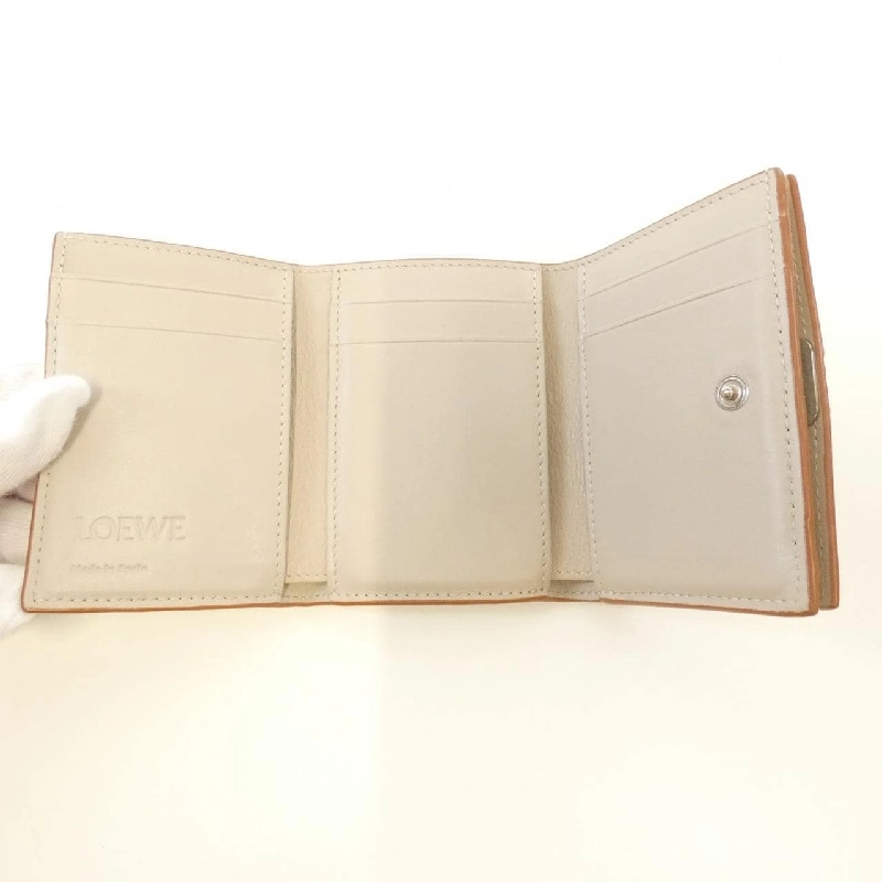 Ví Loewe C821TR2X02 620511