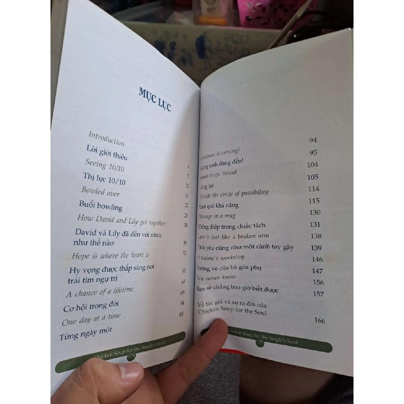 Chiken Soup for the single's soul khi bạn chỉ có một mình - Jack Canfield - 2008 mới 80% ố - KỸ NĂNG - HCM0111 920962