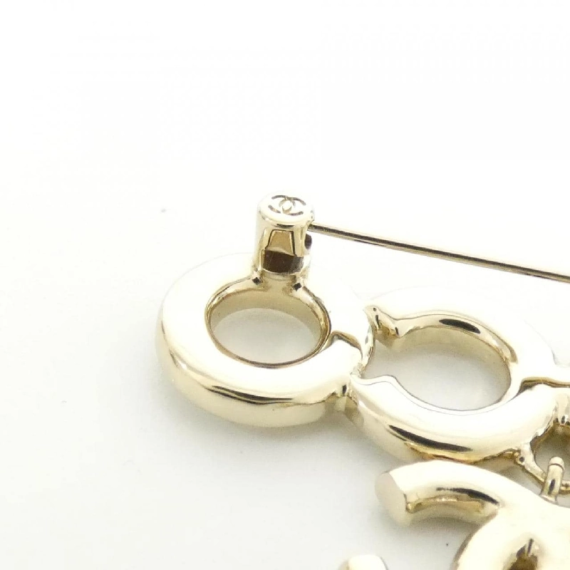 Brooch Chanel AB5646 623340