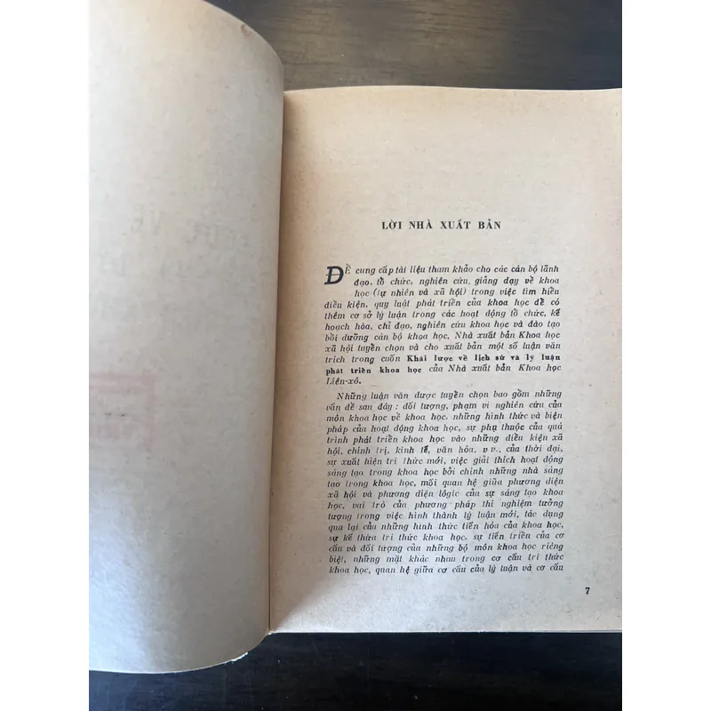 📖 Khái lược về lịch sử và lý luận phát triển khoa học (xb 1975) 674228
