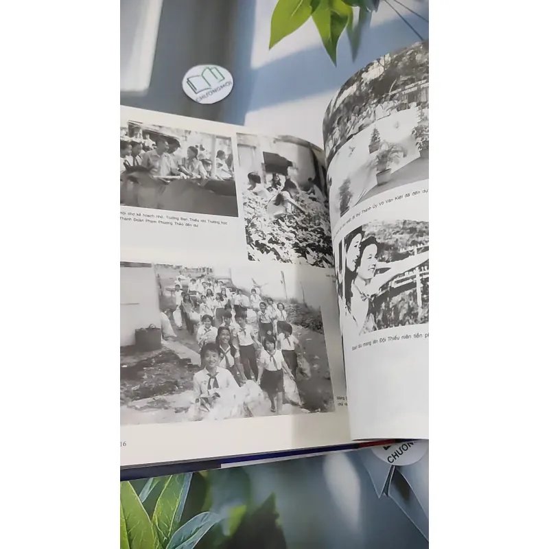 [MIỄN PHÍ BỌC SÁCH] Đáp Lời Sông Núi - Nhiều Tác Gỉa 990434