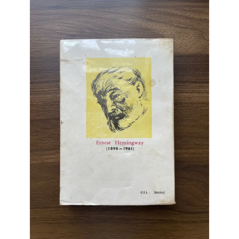 Những hòn đảo giữa dòng nước ấm - Ernest Hemingway 977684