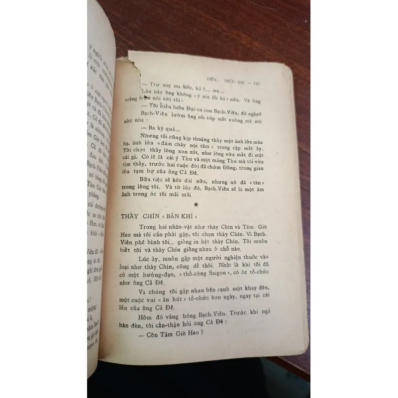 NHỮNG NGƯỜI ĐIÊN THỜI ĐẠI 704118