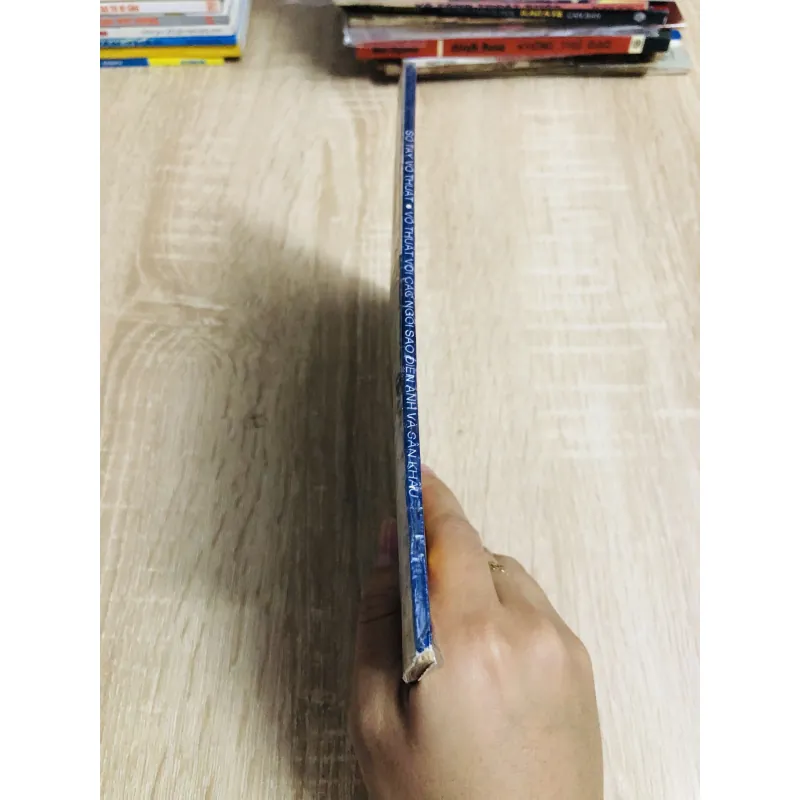 SỔ TAY VÕ THUẬT VÕ THUẬT VỚI CÁC NGÔI SAO 297666