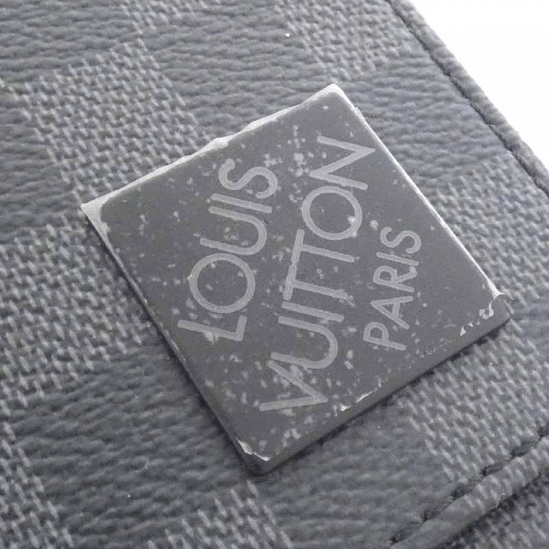 Túi xách vai Louis Vuitton Damier Graphite District PM N42710 608776