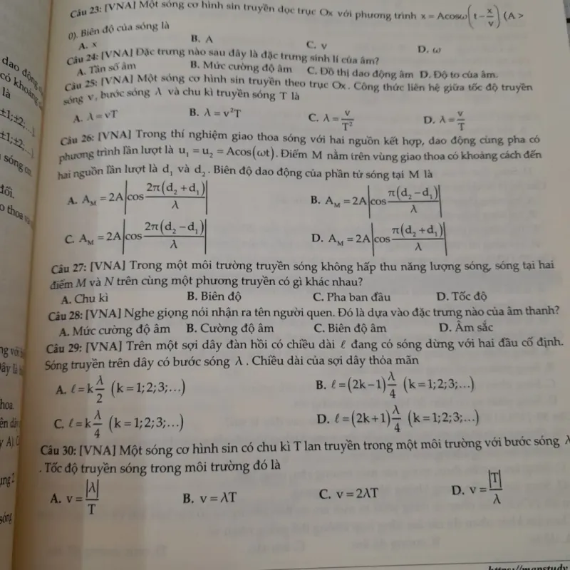 CÀY LÝ THUYẾT VẬT LÝ 360 Lớp 11 &12. Thầy Vũ Ngọc Anh chủ biên 791550
