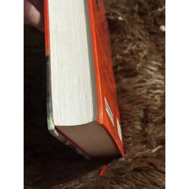 Tiếng chim hót trong bụi mận gai 705544