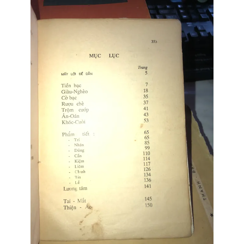 Lời vàng: danh ngôn- Thái Doãn Hiểu & Hoàng Liên  1021751