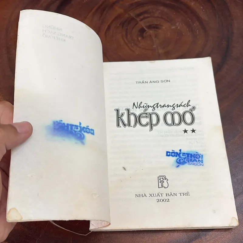 II Văn Học: Những Trang Sách Khép Mở (Quyển 2) - Trần Áng Sơn - 2002 999231