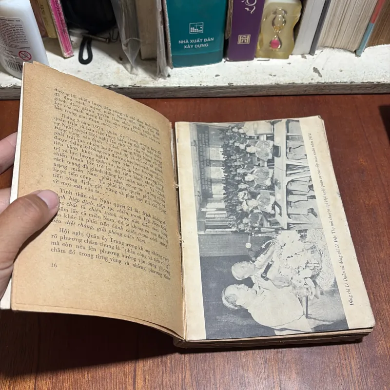 II Sách Lịch Sử: Đại Thắng Mùa Xuân - Đại Tướng Văn Tiến Dũng - 1977 1004988