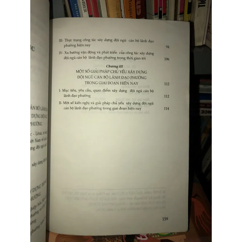 Luận cứ khoa học và một số giải pháp - Xây dựng đội ngũ cán bộ lãnh đạo phường hiện nay 707840