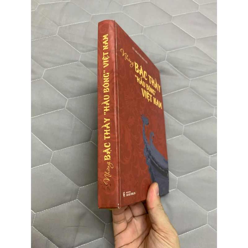 Những bậc thầy hầu bóng việt nam. 999 455174
