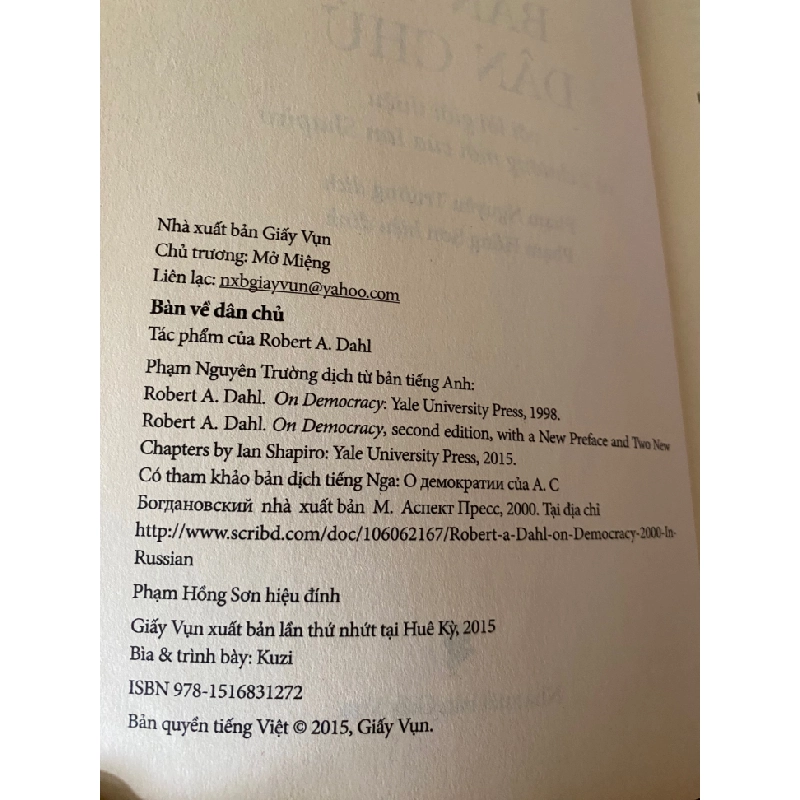 Bàn Về Dân Chủ- Robert A. Dahl- Phạm Nguyên Trường dịch,Phạm Hồng Sơn hiệu đính- NXB Giấy Vụn- Xuất bản lần 2, 2020 443235
