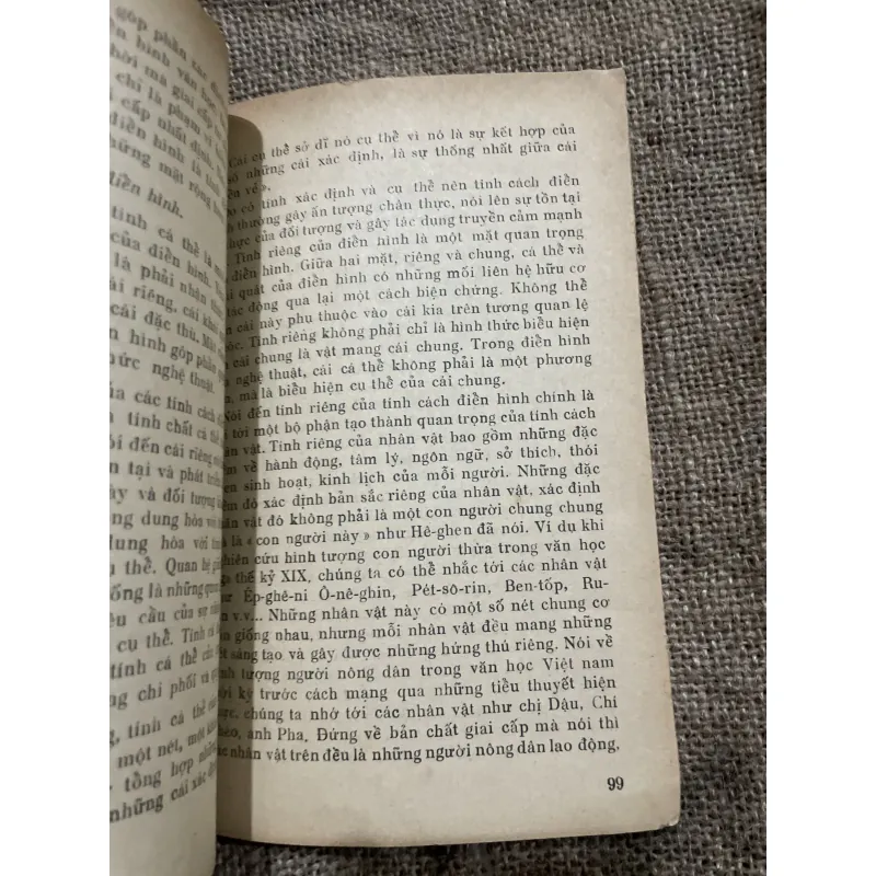 Nguyên lý văn học  977150