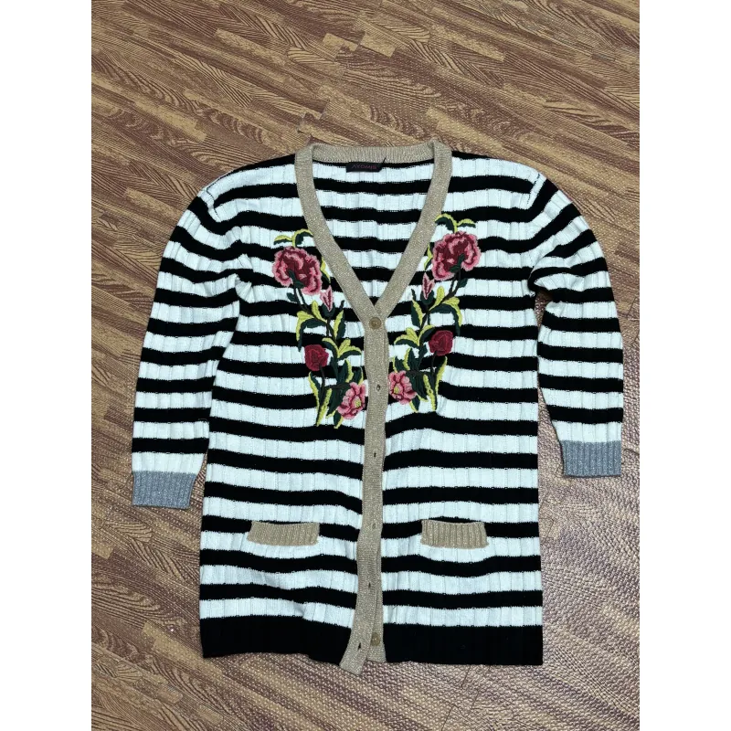 Pass khoác len cuối năm 759588