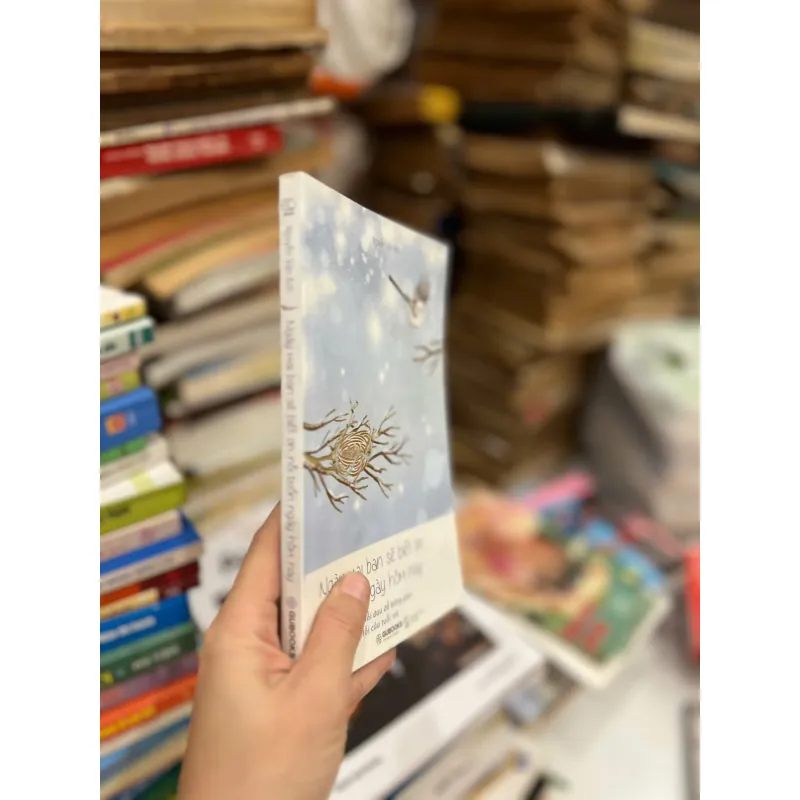 Ngày mai bạn sẽ biết ơn nỗi buồn ngày hôm nay, Nguyễn Vân Anh, 2018 717875