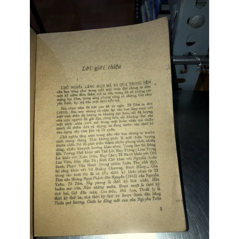 Đoạn tuyệt - Nhất Linh 930040