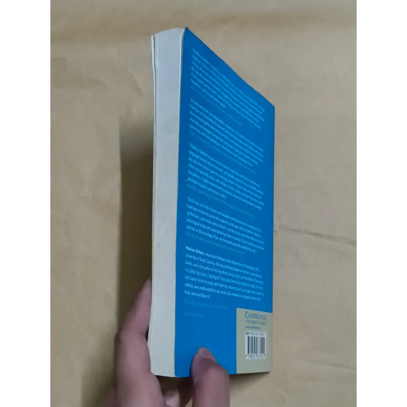 Sociology of Law: Visions of a Scholarly Tradition - Mathieu Deflem 1007190