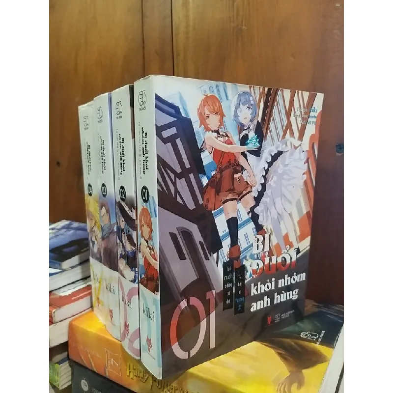 Bị đuổi khỏi nhóm anh hùng - Kiki 726493