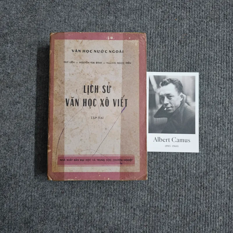 Lịch sử văn học Xô viết 974566