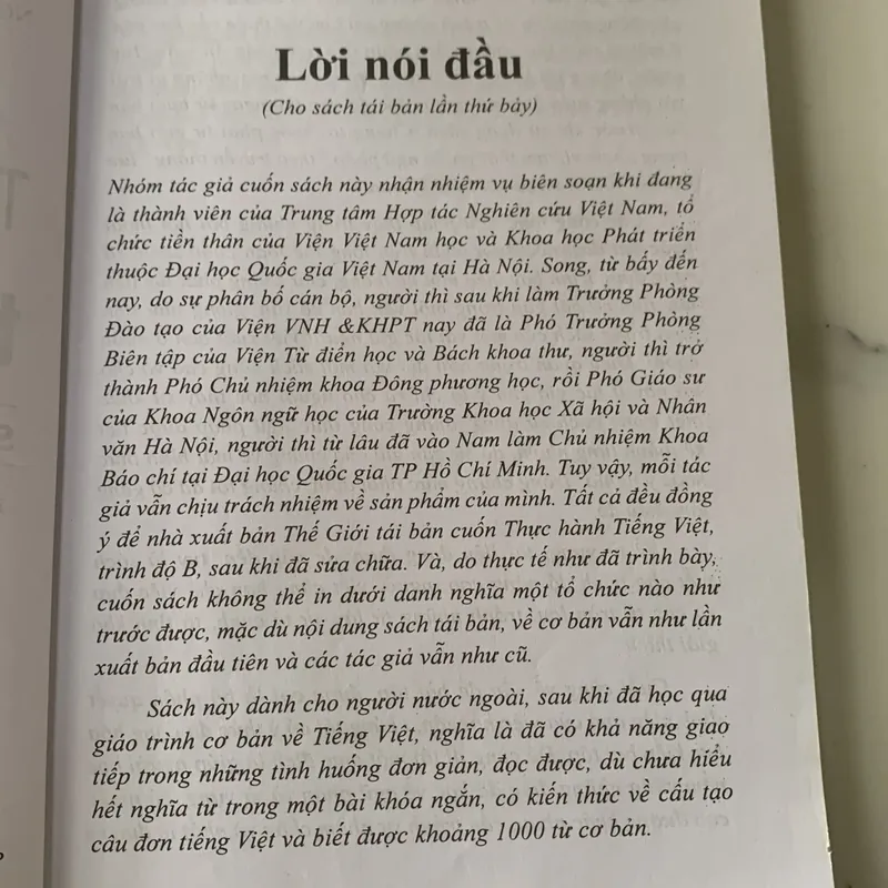 Thực hành tiếng Việt- SÁCH DÙNG CHO NGƯỜI NƯỚC NGOÀI -TRÌNH ĐỘ B 573495