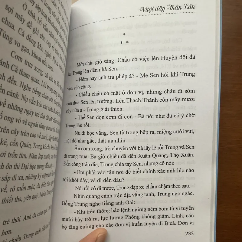 [XÃ HỘI - CHỐNG MỸ] Vượt dãy thằn lằn - Lê Trung Thành 751360