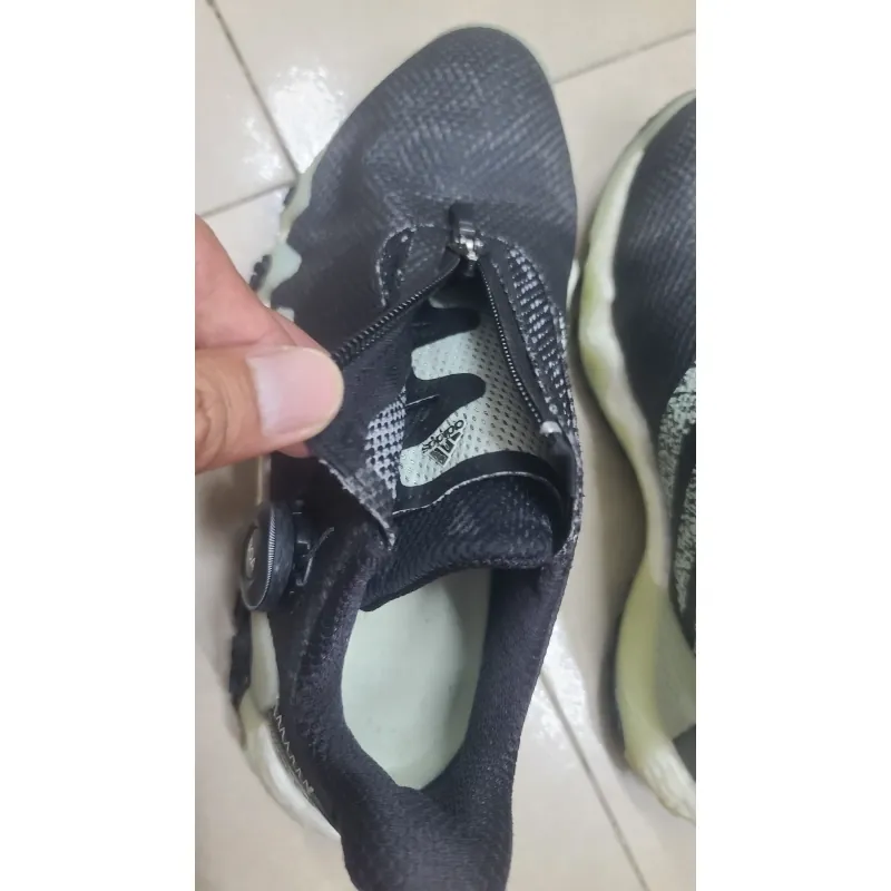 Giày đi bộ Adidas size 37.5 còn mới 786972