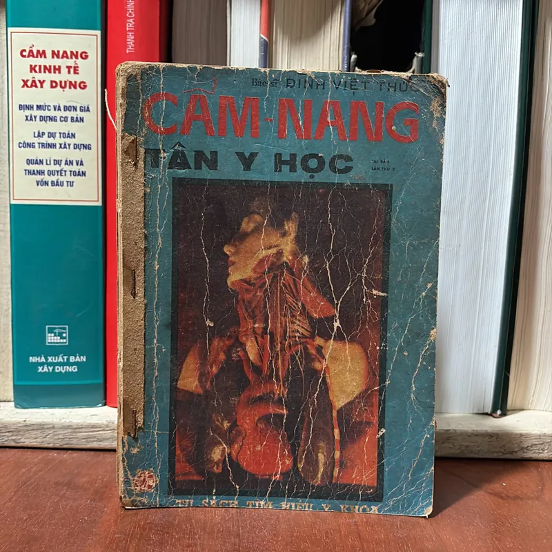 II Sách Xưa: Cẩm Nang Tân Y Học - Bác Sĩ Đinh Việt Thức - 1973 706745