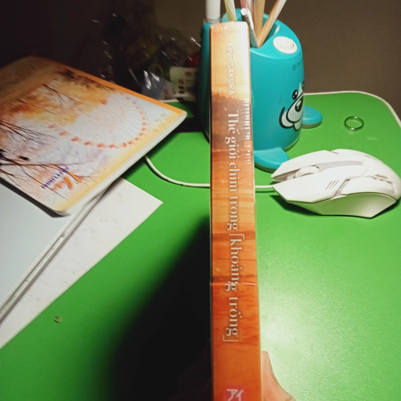 THẾ GIỚI CHÌM TRONG KHOẢNG TRỐNG BẢN ĐẶC BIỆT LIGHT NOVEL CÒN SEAL 455490