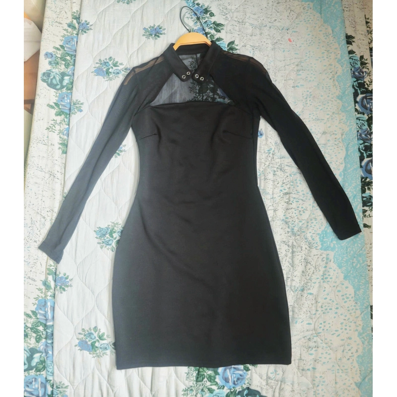 Đầm đen body size S 468345