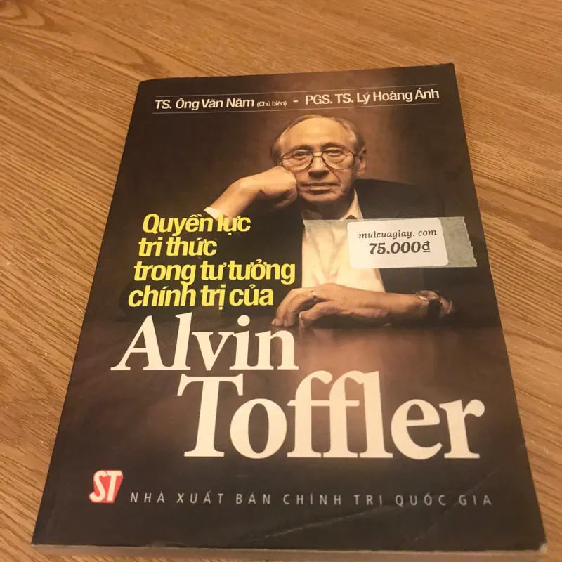 Quyền lực tri thức trong tư tưởng chính trị của Alvin Toffler 697595