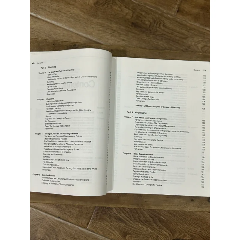 Essentials of Management (5th Edition) - Harold Koontz & Heinz Weihrich (sách giáo trình) 750706