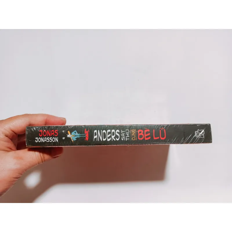 Anders Sát Thủ Cùng Bè Lũ - Jonas Jonasson 797317