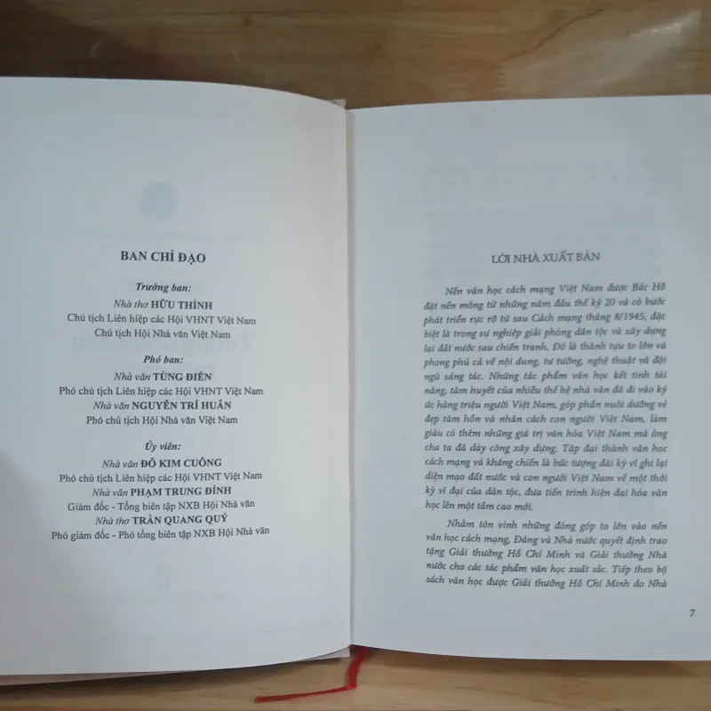 Tượng Đồng Đen Một Chân - Xuân Đức 789120