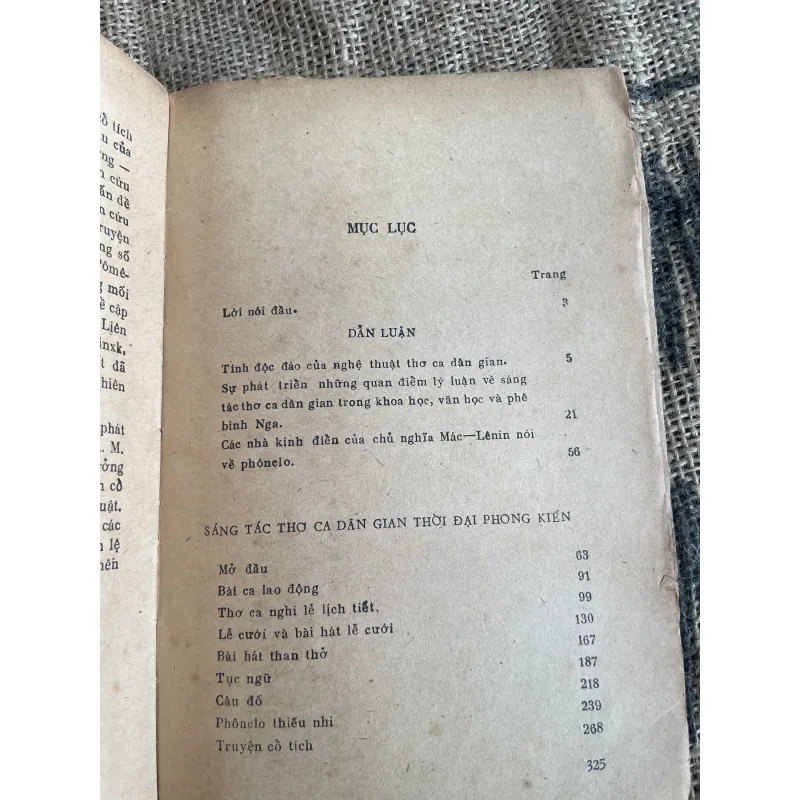 Sáng tác thơ ca dân gian Nga ; gần 350 trang  1013121