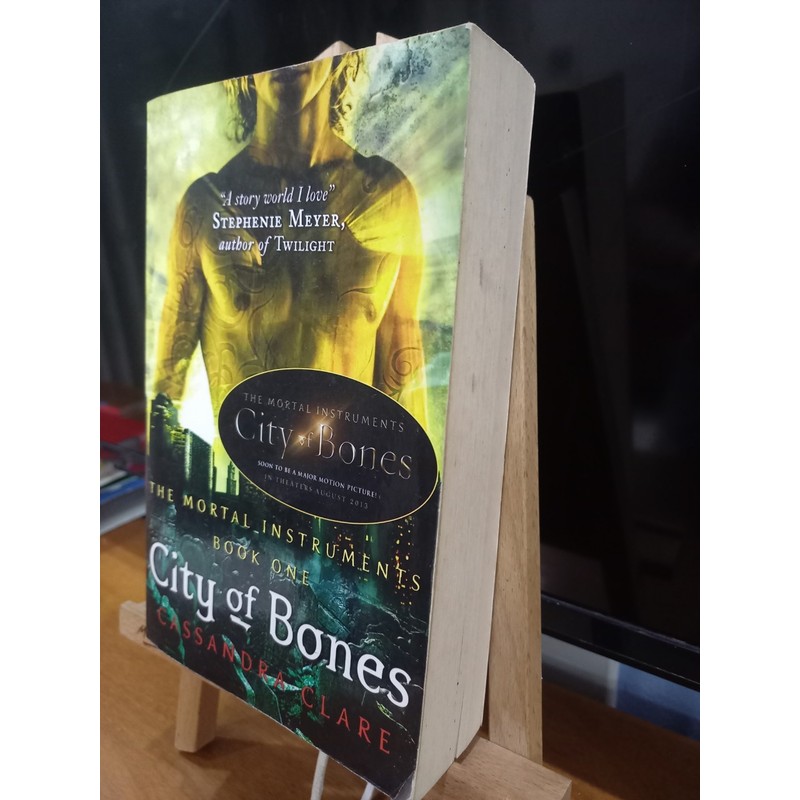 City of Bones By Cassandra Clare Mortal Instruments Series Book #1 192909