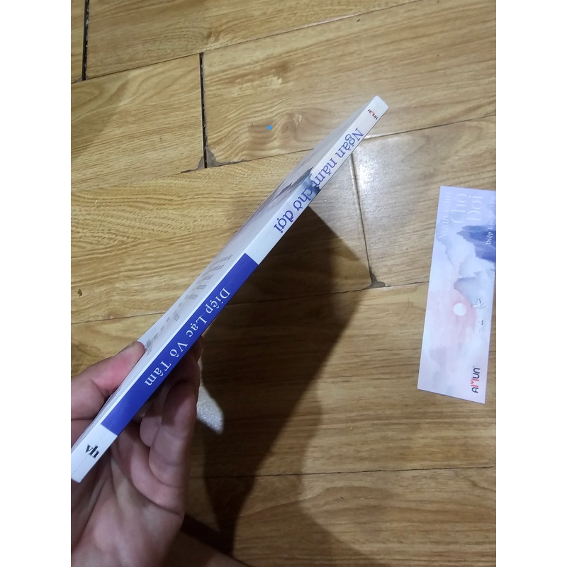 Ngàn năm chờ đợi - Diệp lạc Vô tâm
25k (bìa 45k) 459928