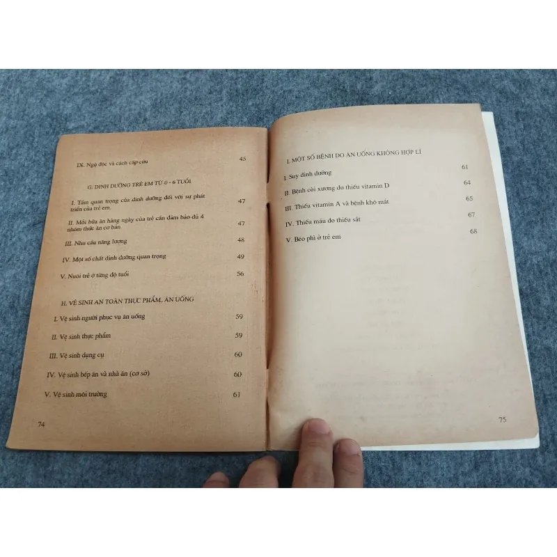 CHĂM SÓC SỨC KHỎE TRONG TRƯỜNG MẦM NON 570596
