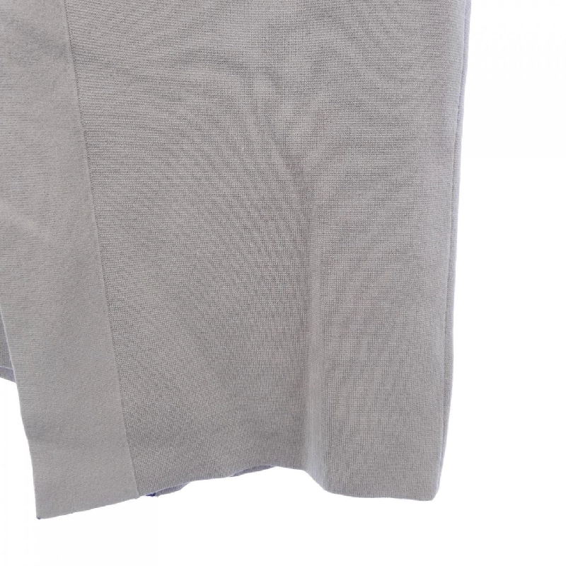 Chân váy ADORE - Hàng hiệu Authentic 810130