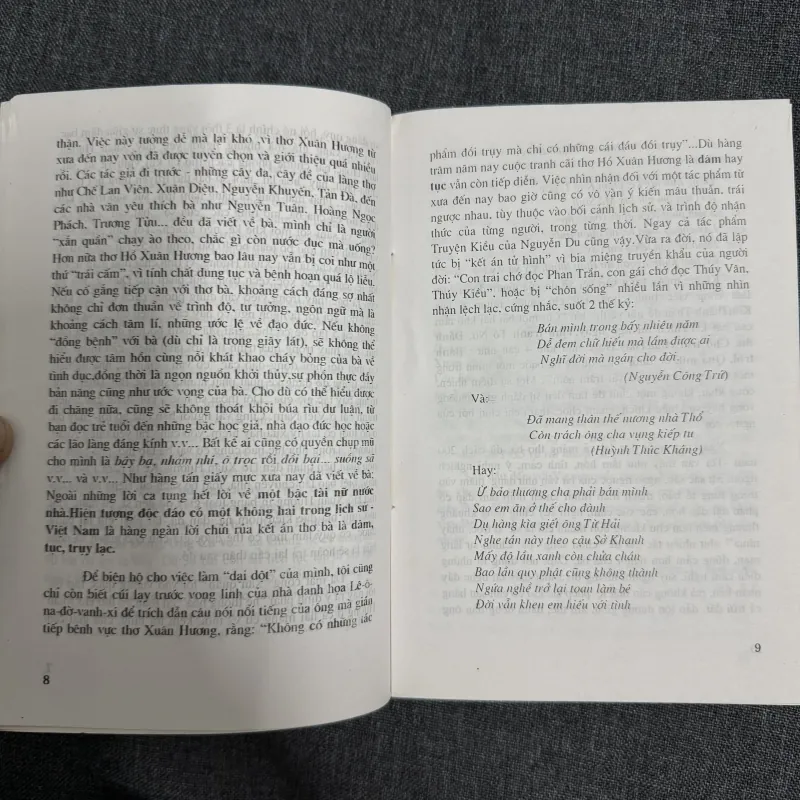 Lạm bàn thơ Hồ Xuân Hương hay Băm sáu cái nõn nường Xuân Hương - Trần Khải Thanh Thủy 754399