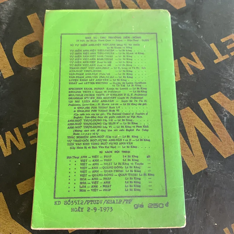 A NEW COURSE IN ENGLISH GRAMMAR,  of Zien-Mong English  575363